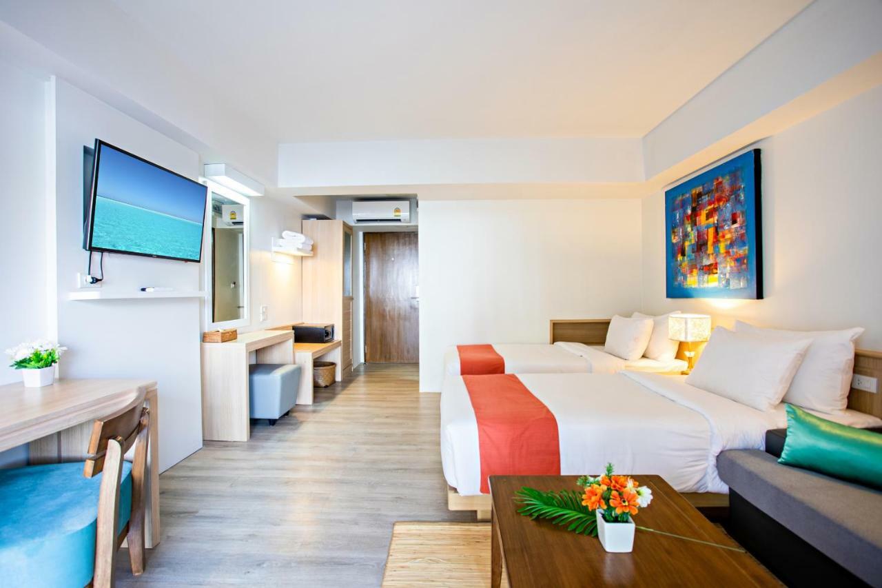 Deluxe Twin Room with Balcony
